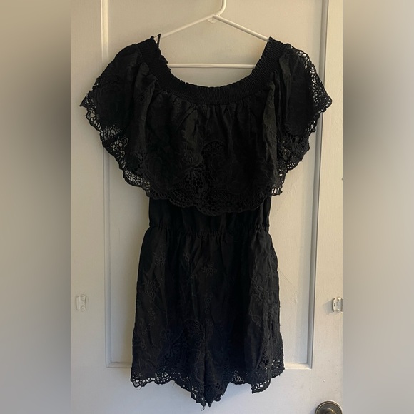Abercrombie & Fitch black ruffle lace romper Size M - Picture 1 of 4